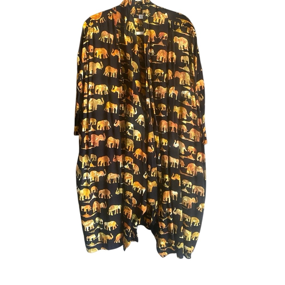 Van Klee Elephant Print Boho Kimono with Pockets. One size